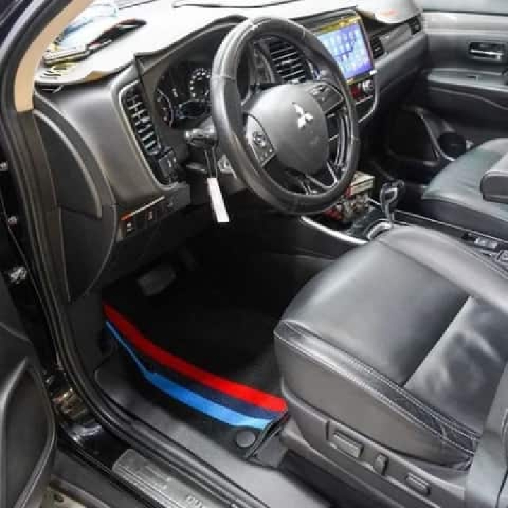 Thảm sàn Ncar cho MITSUBISHI OUTLANDER